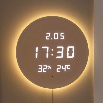 �ö����� 3���� �����Ʈ  �糪 �½��� LED ���ð� 